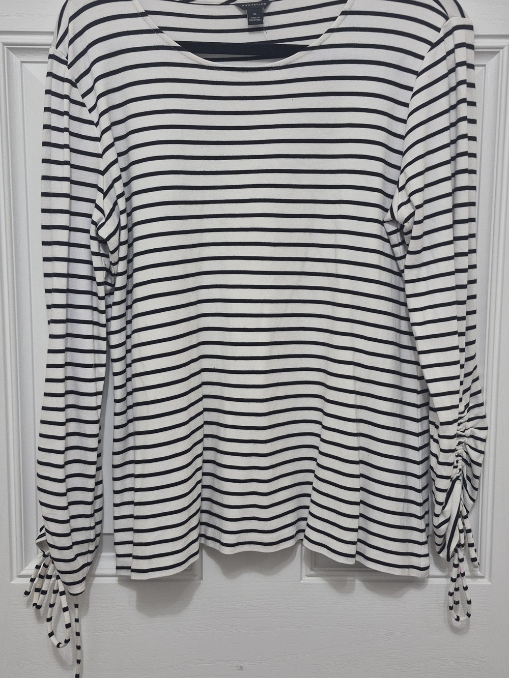 Ann Taylor Black & White Striped Long-Sleeve Tie Sleeve Top